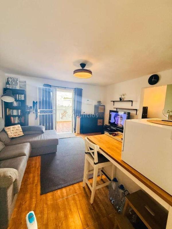 Un apartamento de un dormitorio en la primera planta, decorado con mucho gusto.
