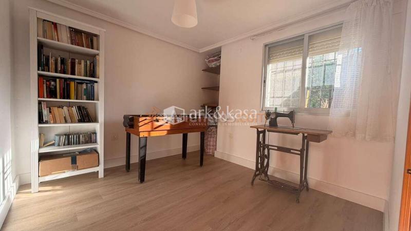 Chalet Pareado Alquiler CM En L'Eliana