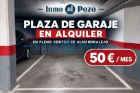 Paza de garaje en alquiler en el centro de almendralejo