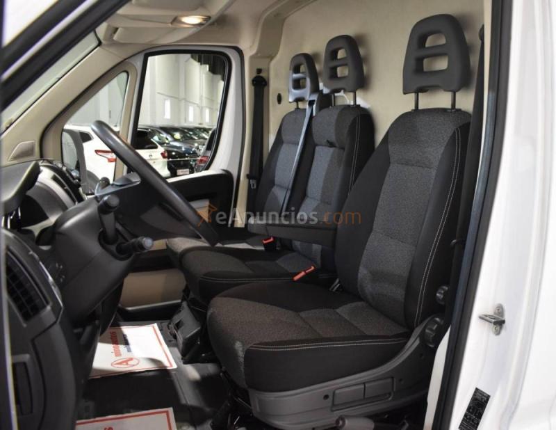 Fiat Ducato CHASIS CABINA CARROZADO PAQUETERA CAMIÓN 3500 2.3 MULTIJET 130 CV CON PLATAFORMA ELEVADORA TRAMPILLA 