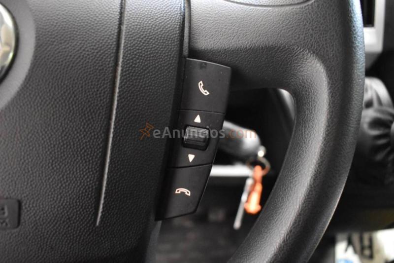 Fiat Ducato CHASIS CABINA CARROZADO PAQUETERA CAMIÓN 3500 2.3 MULTIJET 130 CV CON PLATAFORMA ELEVADORA TRAMPILLA 