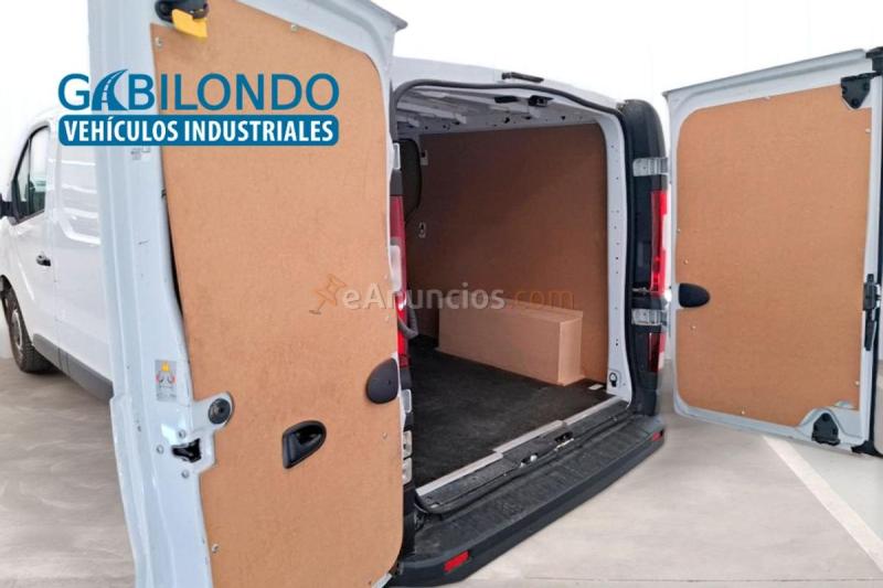 Renault Trafic Furgón L2H1 2.0 dCi