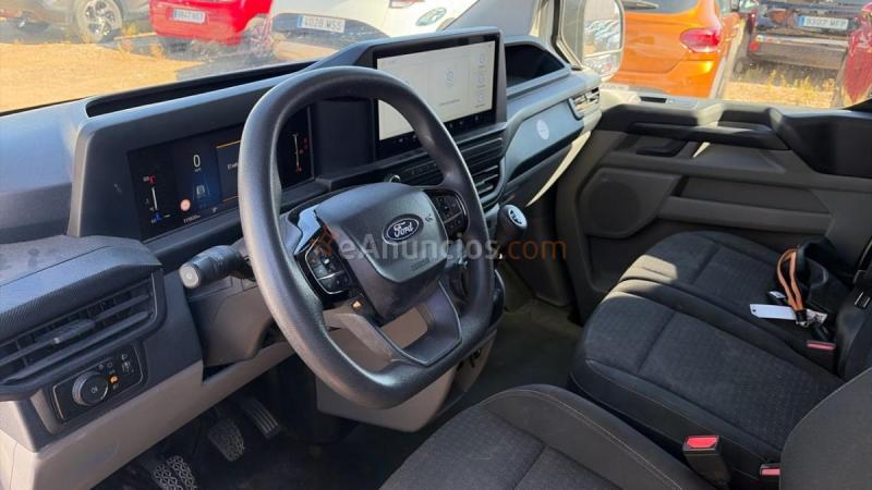 Ford Transit Custom 2.0 ECOBLUE 100KW 300 TREND VAN SWB 136 4P