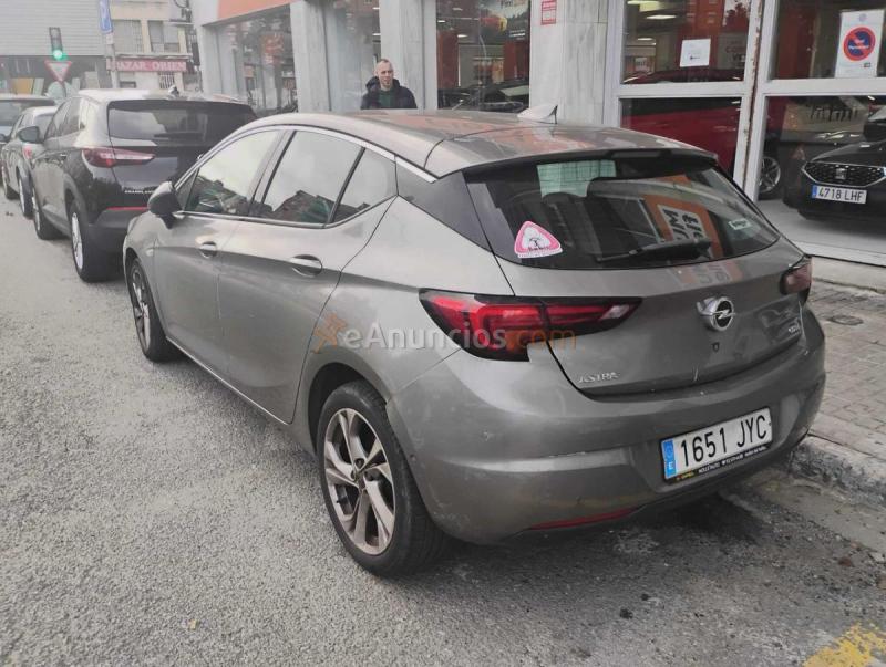 Opel Astra 1.6 CDTi 110 CV Business + 