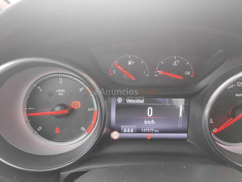 Opel Astra 1.6 CDTi 110 CV Business + 