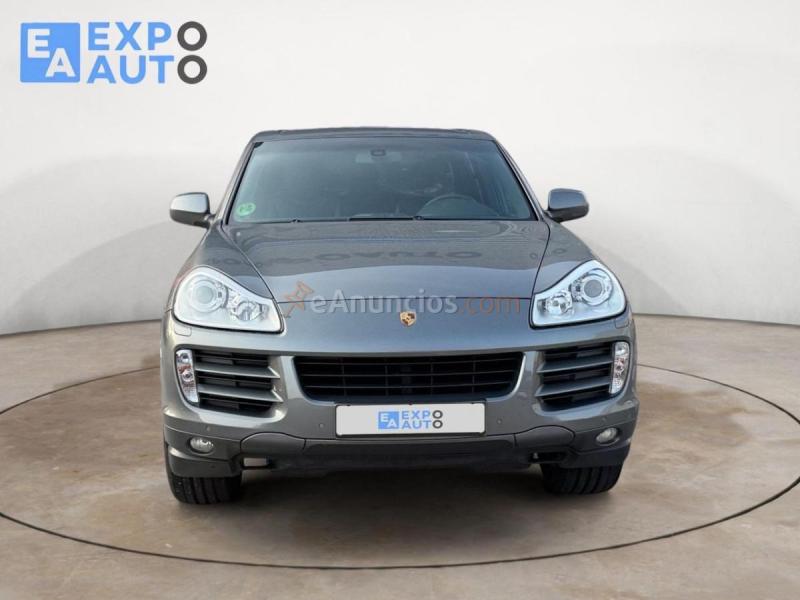 Porsche Cayenne -