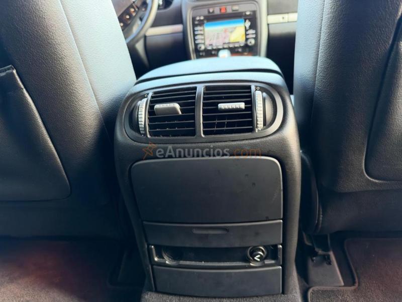 Porsche Cayenne -