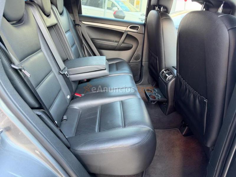Porsche Cayenne -