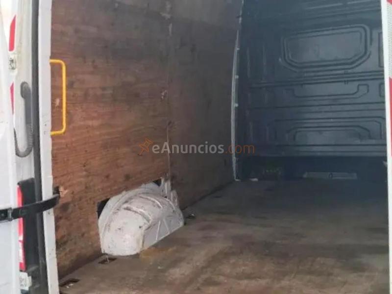 Volkswagen Crafter Furgón 35 L3H3  4Motion  Gran Volumen  Techo Alto  Desde 447€mes 