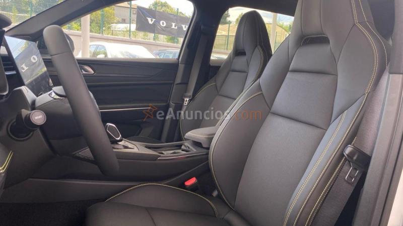 Lynk & Co 01 LYNKO 01 1.5 PHEV MORE