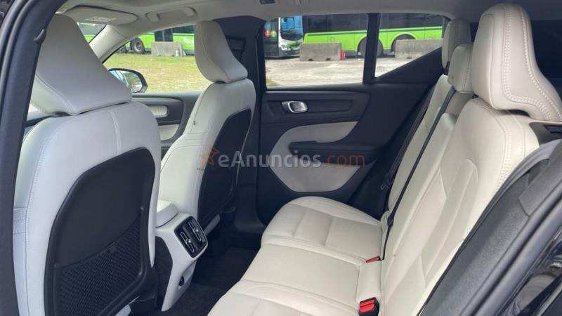 Volvo XC40 2.0 D4 INSCRIPTION AUTO 4WD 5P
