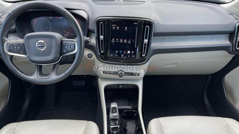 Volvo XC40 2.0 D4 INSCRIPTION AUTO 4WD 5P