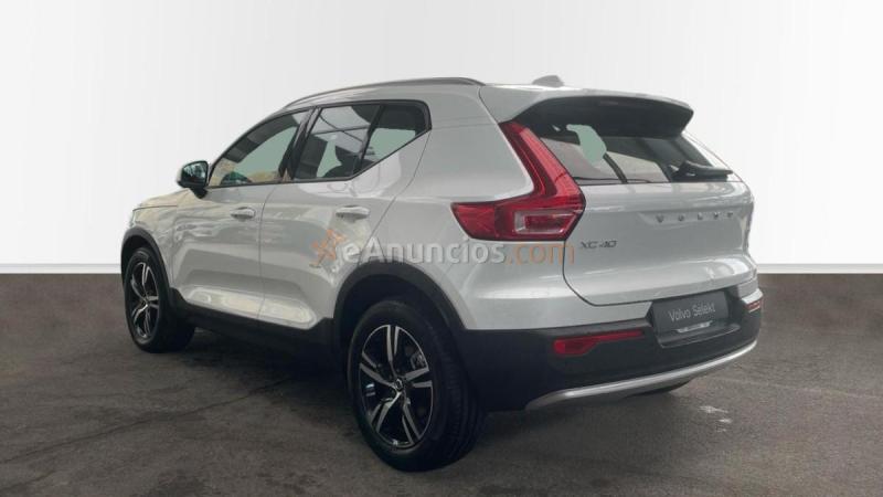 Volvo XC40 B3 MHEV CORE DCT 5P