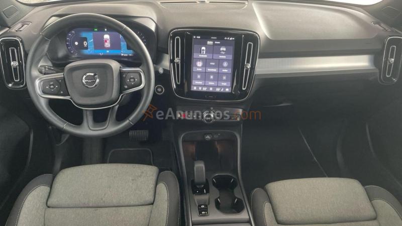 Volvo XC40 B3 MHEV CORE DCT 5P