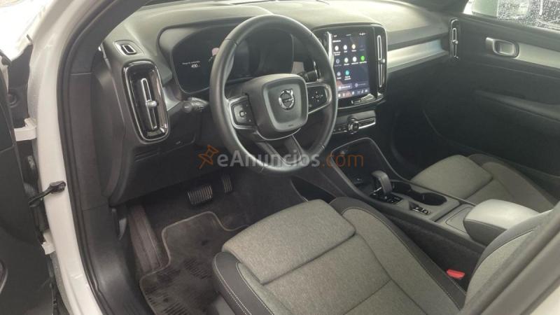 Volvo XC40 B3 MHEV CORE DCT 5P