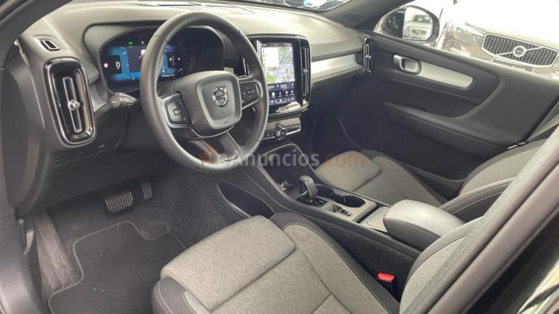 Volvo XC40 B3 MHEV CORE DCT 5P