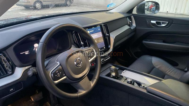 Volvo XC60 2.0 B4 D CORE AUTO 5P