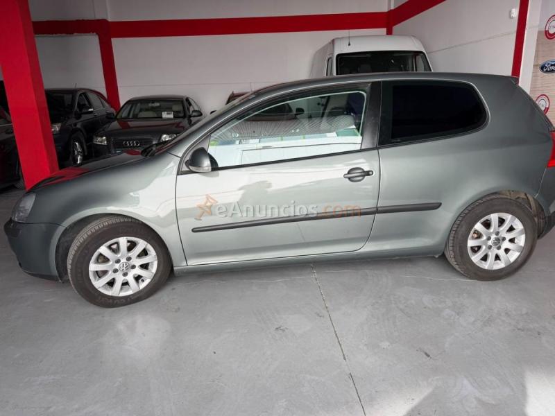 Volkswagen Golf 3p Highline 2.0 TDI 140 CV Volkswagen Golf 2.0 TDI 140 CV,