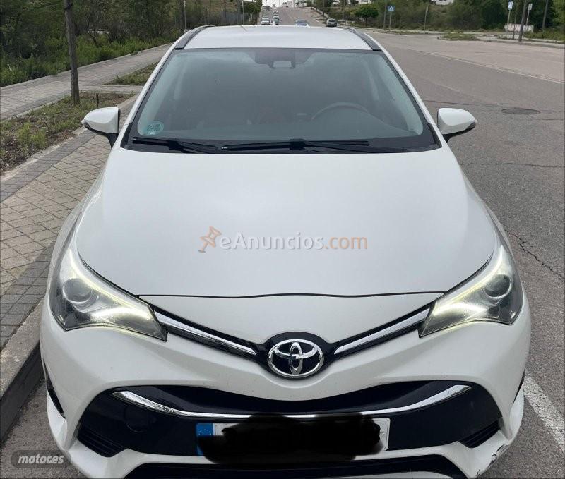 Toyota Avensis TOYOTA AVENSIS 2.0D 150 CV ADVANCE TOURING SPORT de 2017 con 172.435 Km por 11.500 EUR. en Madrid