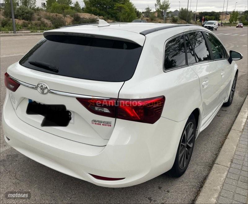 Toyota Avensis TOYOTA AVENSIS 2.0D 150 CV ADVANCE TOURING SPORT de 2017 con 172.435 Km por 11.500 EUR. en Madrid