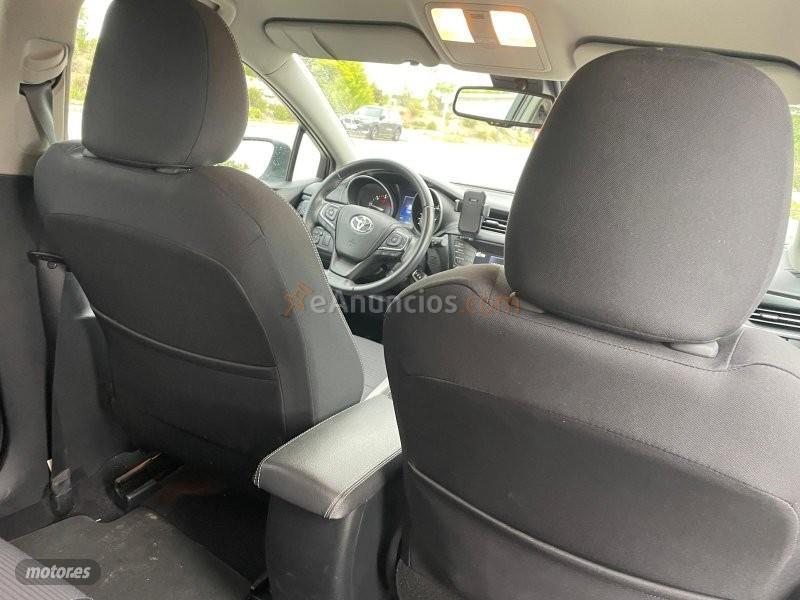 Toyota Avensis TOYOTA AVENSIS 2.0D 150 CV ADVANCE TOURING SPORT de 2017 con 172.435 Km por 11.500 EUR. en Madrid