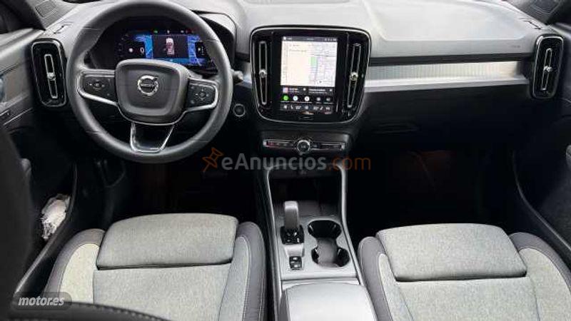 Volvo XC40 2.0 B3 CORE AUTO 5P de 2025 con 18.701 Km por 30.900 EUR. en Barcelona