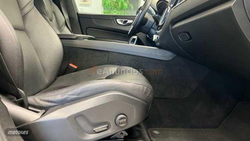 Volvo XC 60 2.0 B4 D CORE AUTO 197 CV de 2022 con 138.966 Km por 31.900 EUR. en A Coruna