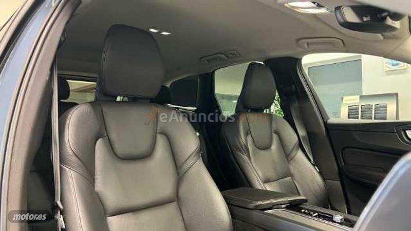 Volvo XC 60 2.0 B4 D CORE AUTO 197 CV de 2022 con 138.966 Km por 31.900 EUR. en A Coruna