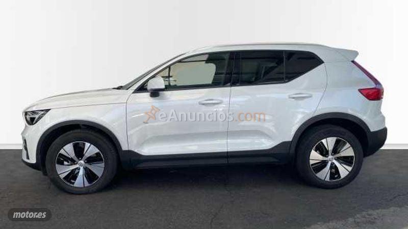 Volvo XC40 B3 MHEV CORE DCT 5P de 2026 con 29.015 Km por 34.400 EUR. en Guipuzcoa