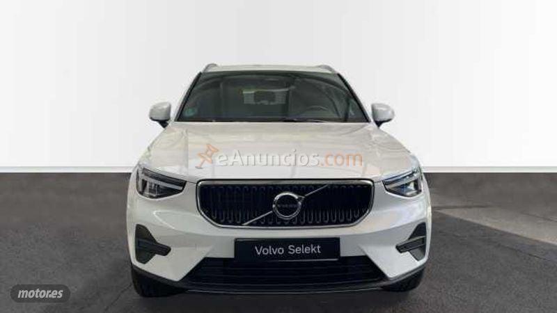 Volvo XC40 B3 MHEV CORE DCT 5P de 2026 con 29.015 Km por 34.400 EUR. en Guipuzcoa