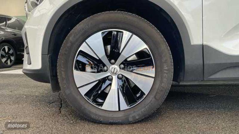 Volvo XC40 B3 MHEV CORE DCT 5P de 2026 con 29.015 Km por 34.400 EUR. en Guipuzcoa