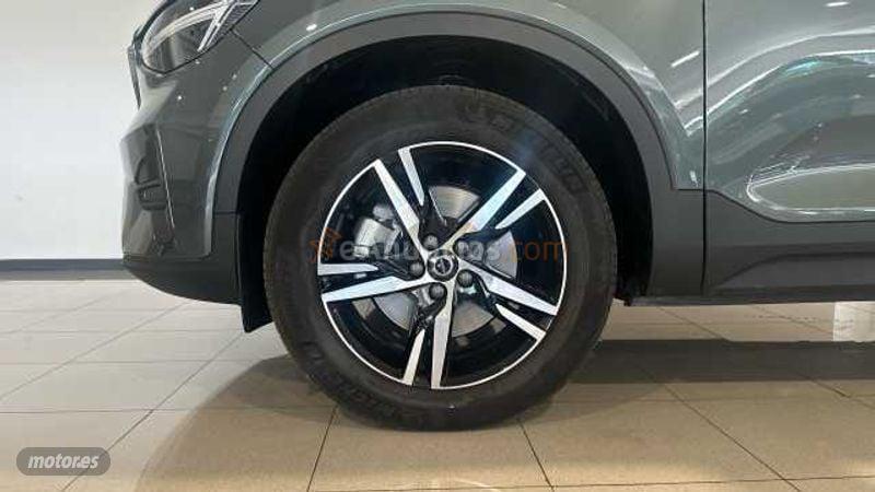 Volvo XC40 XC40 Core, B3, Gasolina de 2026 con 15.293 Km por 35.900 EUR. en Barcelona