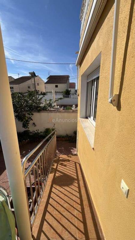 Exclusivo chalet independiente con piscina privada en El Saldonar, Vinars – A 200 m de la playa y con supermercado a 4 min a pie.