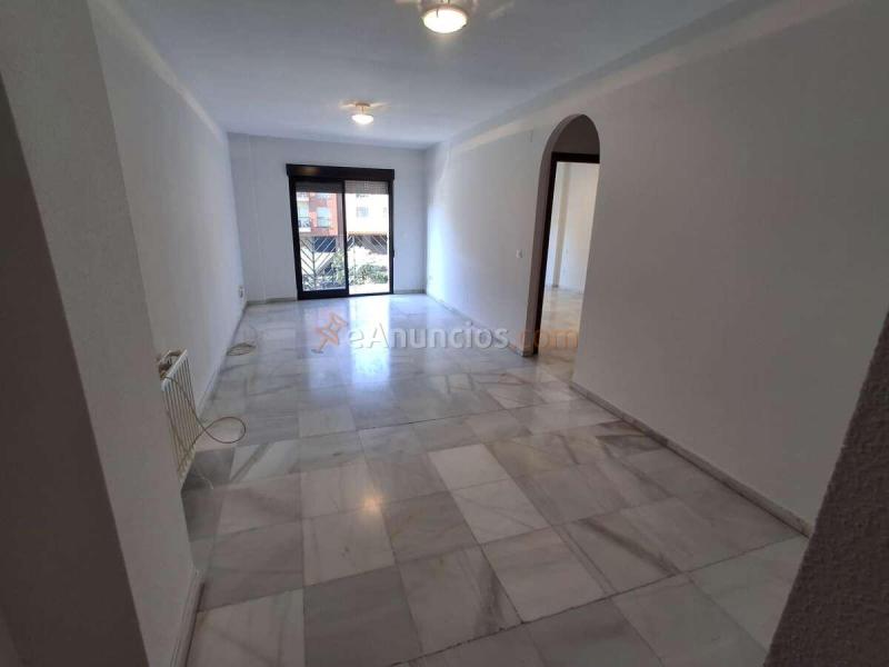 SE VENDE PISO EN AVENIDA 1 DE JULIO