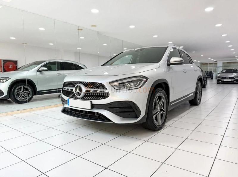 Mercedes GLA 250 e con tecnología híbrida EQ