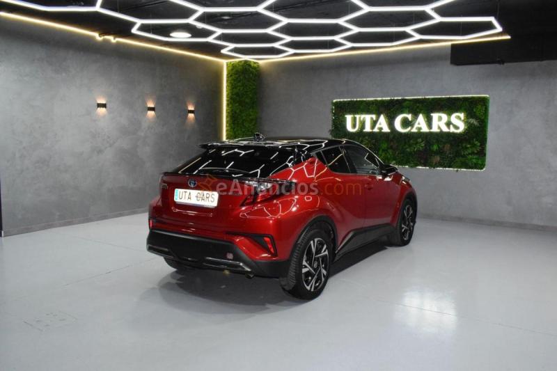 Toyota C-HR 2.0 180H Advance