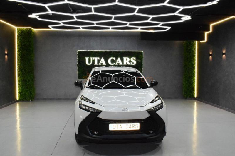 Toyota C-HR HYBRID ADVANCE 1.8 140CV E-CVT
