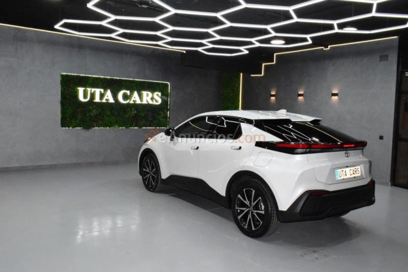 Toyota C-HR HYBRID ADVANCE 1.8 140CV E-CVT