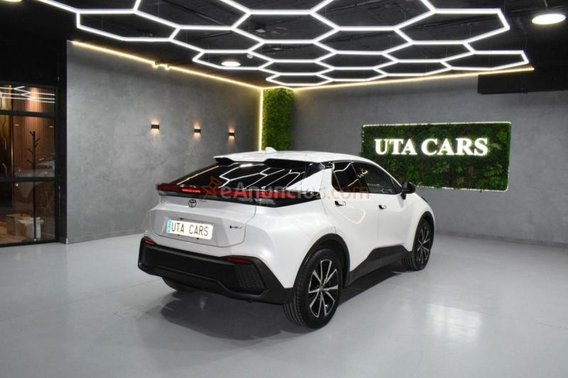 Toyota C-HR HYBRID ADVANCE 1.8 140CV E-CVT