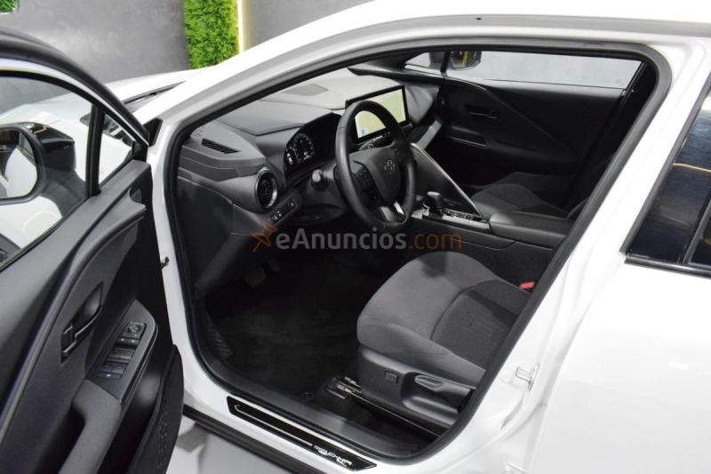 Toyota C-HR HYBRID ADVANCE 1.8 140CV E-CVT