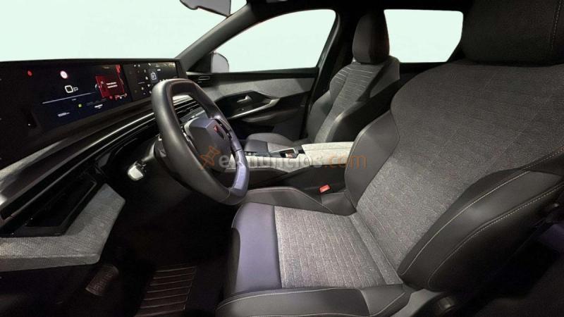 Peugeot 5008 5 AÑOS GARANTÍA