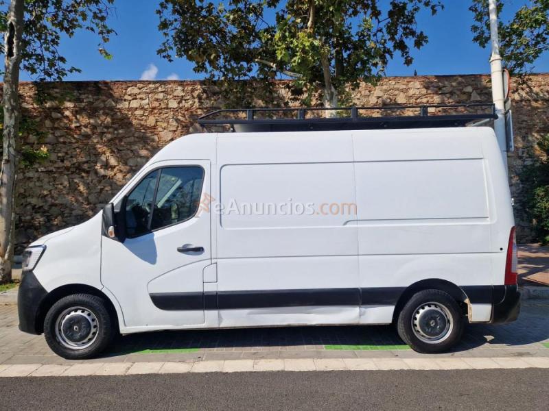Renault Master L2H2 135 CV 3300 TALLER CON BACA Y ENGANCHE
