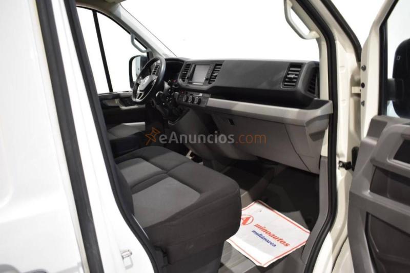 Volkswagen Crafter FURGÓN 35 L4H3 2.0 TDI 140 CV FWD 