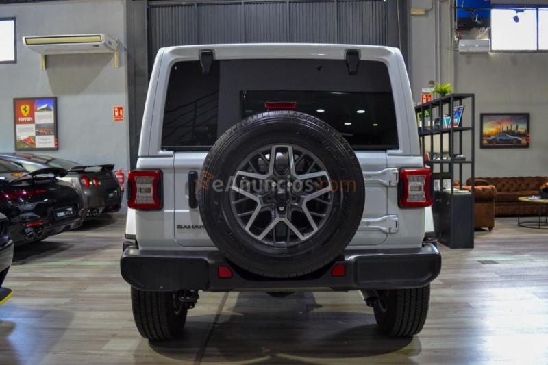 Jeep Wrangler Sahara