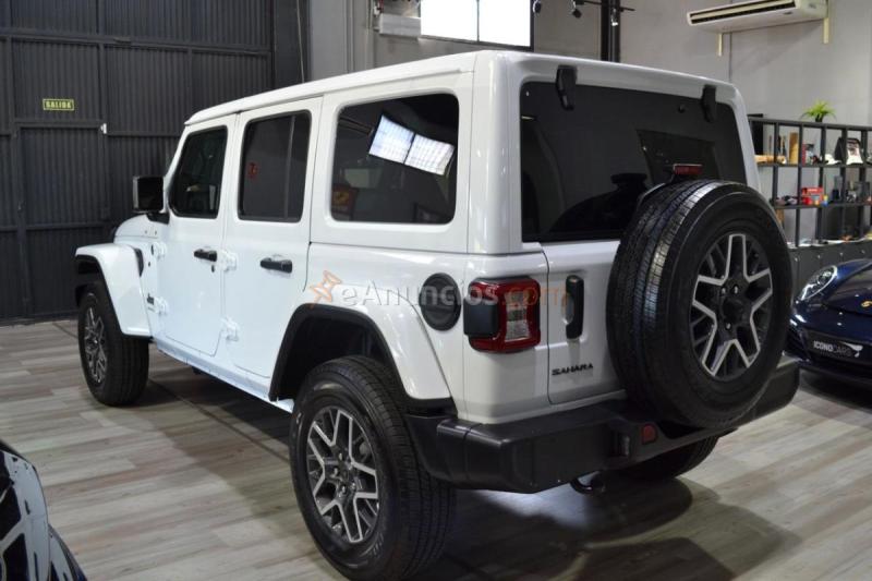 Jeep Wrangler Sahara