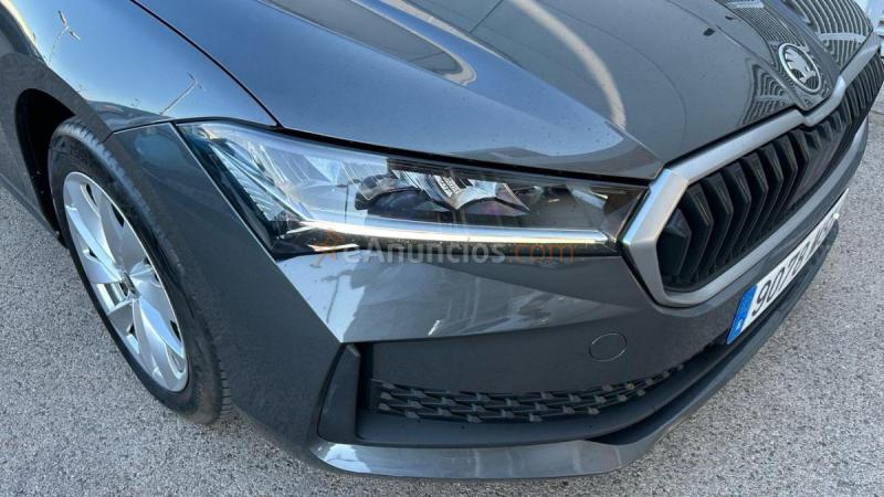 Skoda Superb 2.0 TDI 110KW DSG ESSENCE 150 5P