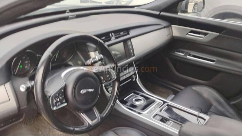 Jaguar XF 2.0D 132kW (180CV) Prestige Auto 