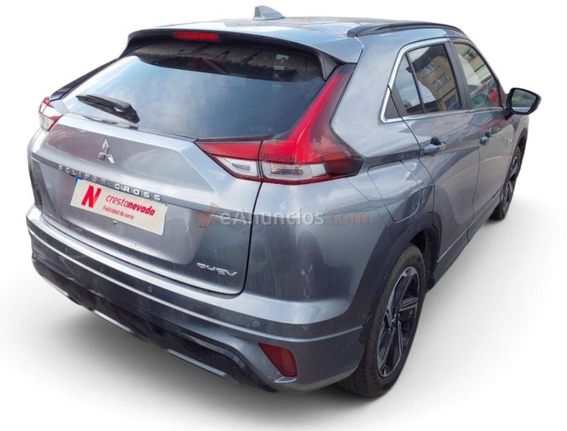 Mitsubishi Eclipse Cross PHEV Kaiteki 4WD 