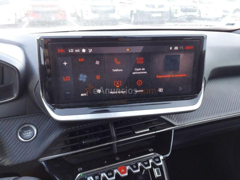 Peugeot 2008 Allure Puretech 100 SS 6 Vel. MAN 