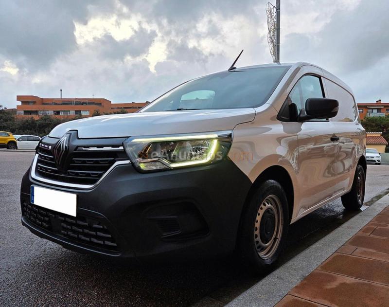Renault Kangoo FURGÓN 1.5 BLUE DCI 95CV. 2 PLAZAS FURGÓN 1.5 BLUE DCI 95CV. 2 PLAZAS, GARANTIA OFICIAL, IMPECABLE